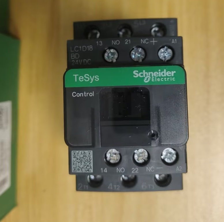 Пускатель 24V/DC 18А LC1D18BD Schneider Electric
