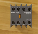 Блок дополнительных контактов фронтальный 3NO+1NC LANN31 Schneider Electric