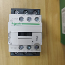 Пускатель 110V/DC 12А LC1D126FD Schneider Electric