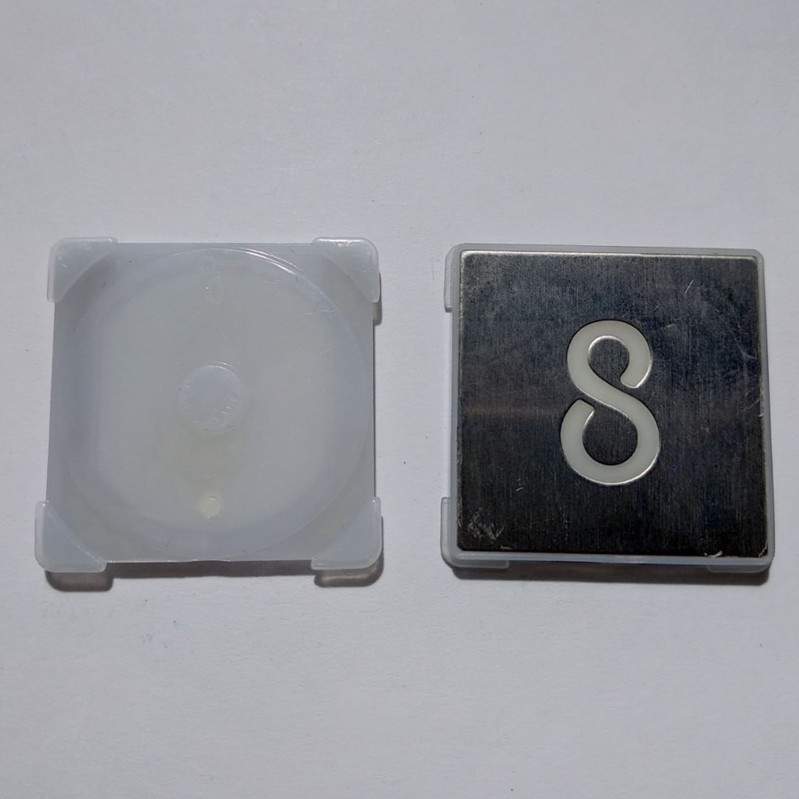 Нажимной элемент кнопки "8", квадратная, шлифованная, KM857811G008, KONE