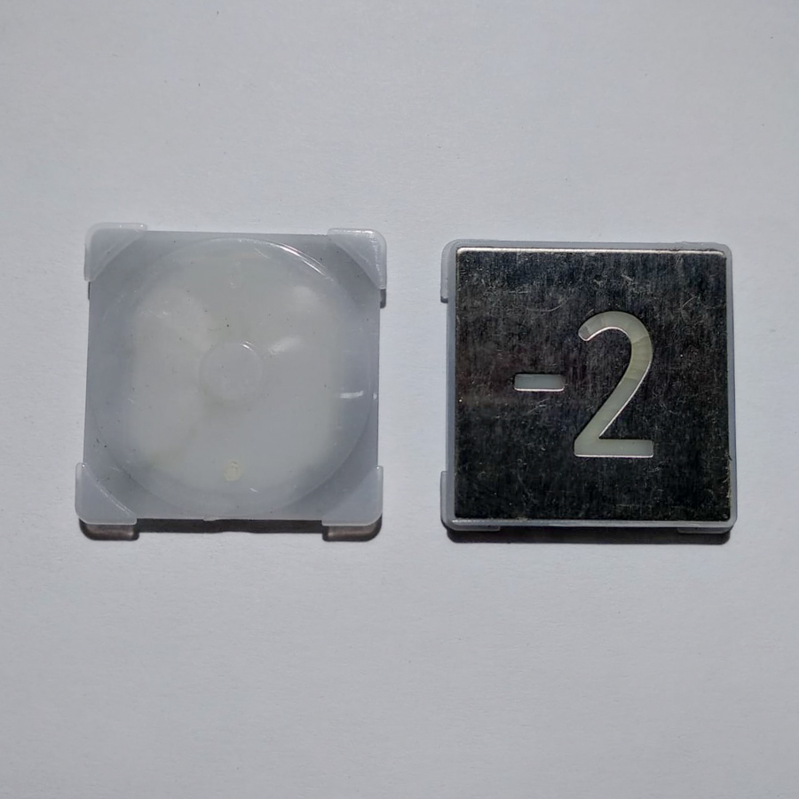Нажимной элемент кнопки "-2", квадратная, шлифованная, KM857811G072, KONE