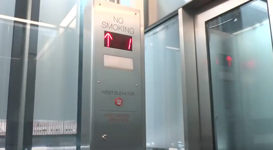 Гидравлические лифты приходится обслуживать чаще, чем электрические?