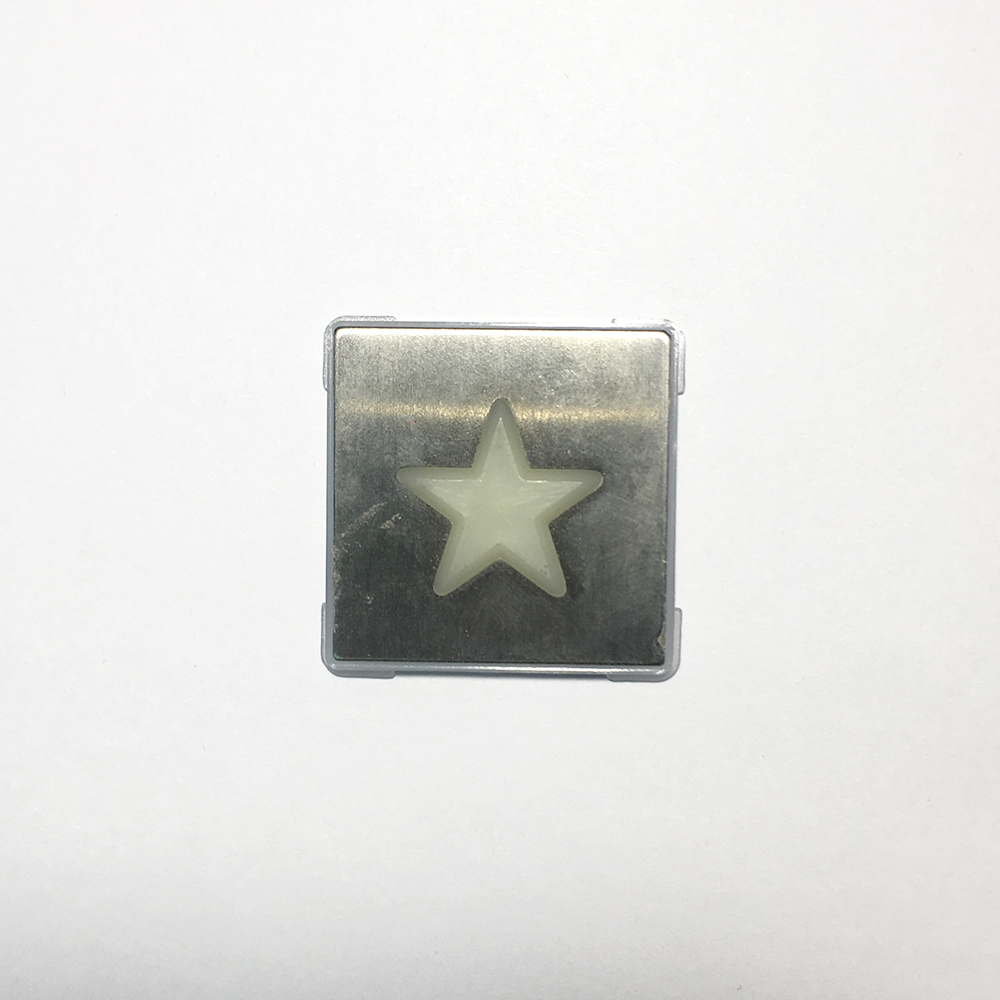 Нажимной элемент «Звезда», бел.цвет, выпуклый символ, KM857810G214, KONE