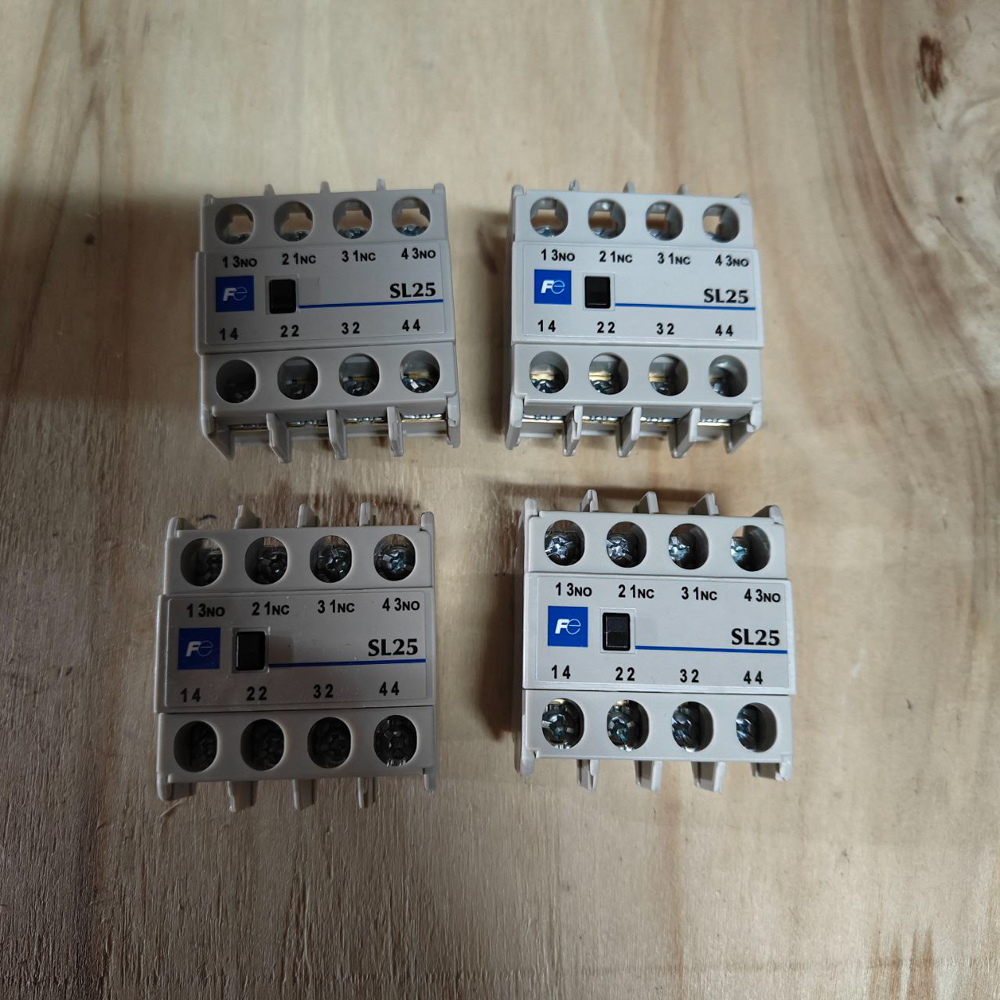 Фронтальная дополнительная насадка SL25, (2NC-2NO),FUJI ELECTRIC